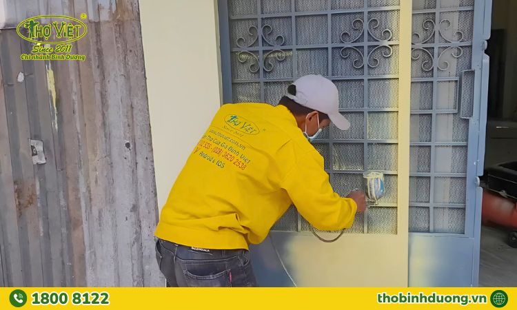Chống gỉ, sơn sửa cửa sắt tại Dĩ An