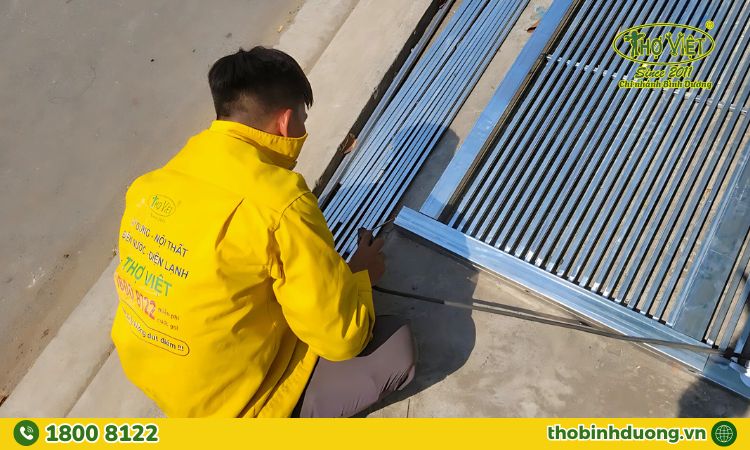 Hạng mục sửa cửa sắt tại Dĩ An