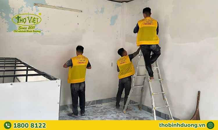 Bảng giá thợ sơn cửa gỗ Bình Dương mới nhất