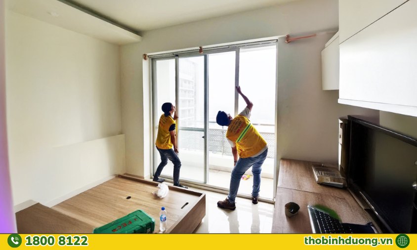 Dịch vụ sửa cửa kéo Dĩ An Thợ Bình Dương