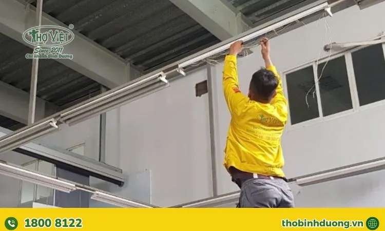 Thi công lắp đặt hệ thống điện mới