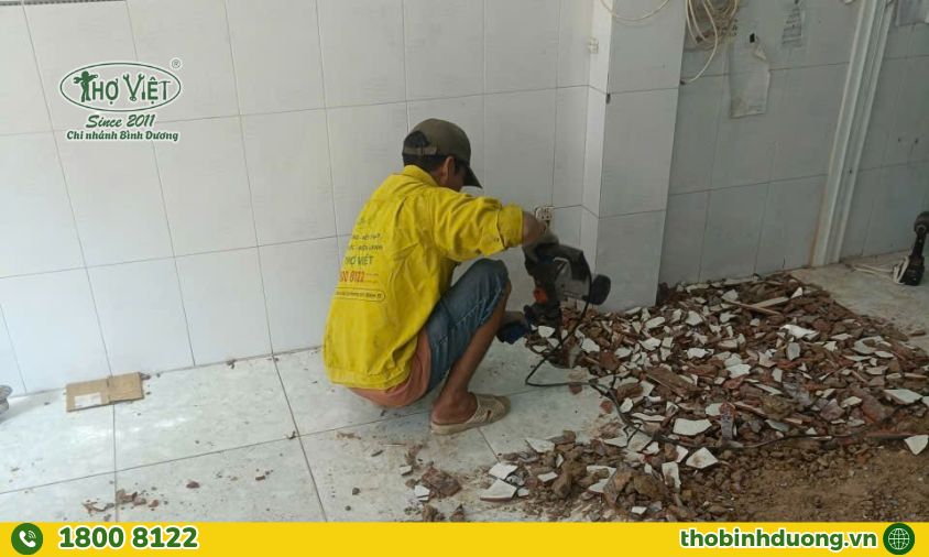 Tại sao nên chọn dịch vụ cải tạo phòng khách?