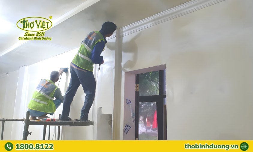 TOP 7 xu hướng sơn phào chỉ trần nhà cho phòng khách