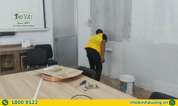 Khi nào cần gọi thợ sơn nhà tại Bình Cơ?