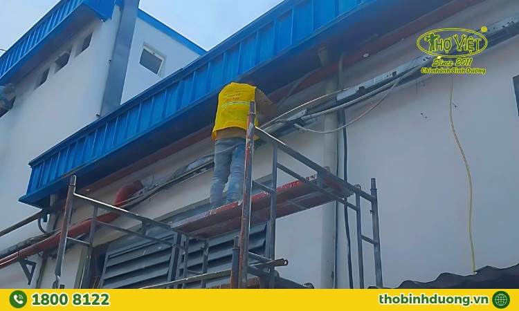 Thợ triển khai sửa nhà đúng kỹ thuật và An toàn lao động