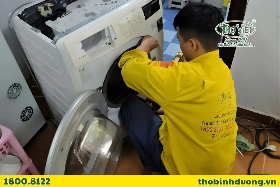 Dấu hiệu cần gọi thợ sửa máy giặt tại Dĩ An