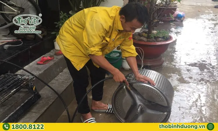 Quy trình vệ sinh máy giặt tại Thủ Dầu Một chuyên nghiệp