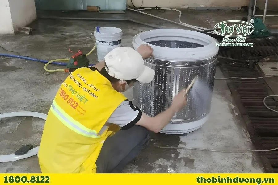 Khi nào nên gọi thợ vệ sinh máy giặt?