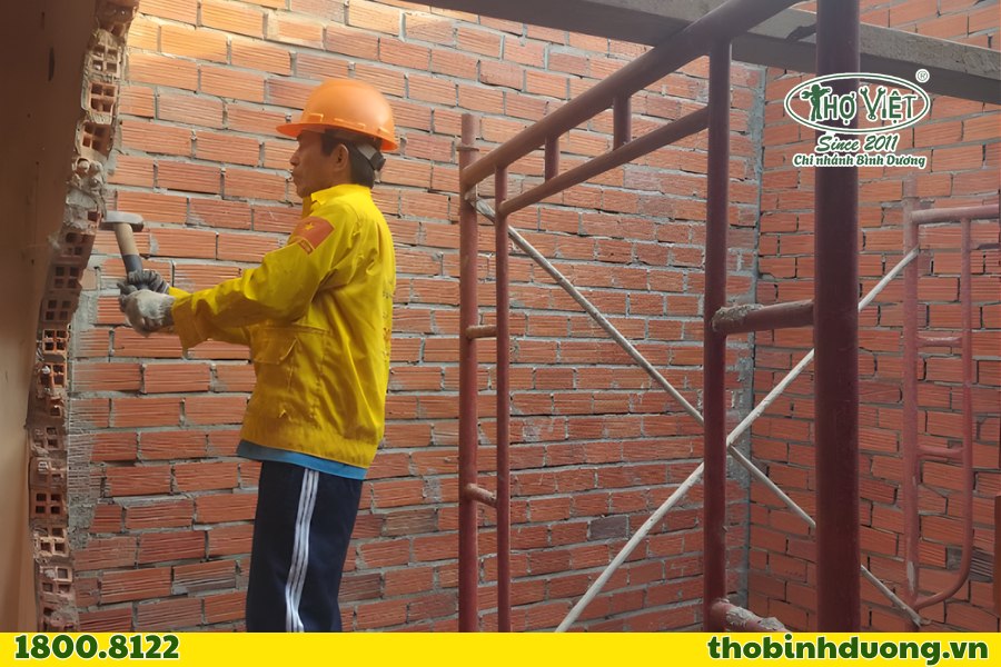 Khu vực cải tạo nhà cấp 4 mái ngói Bình Dương