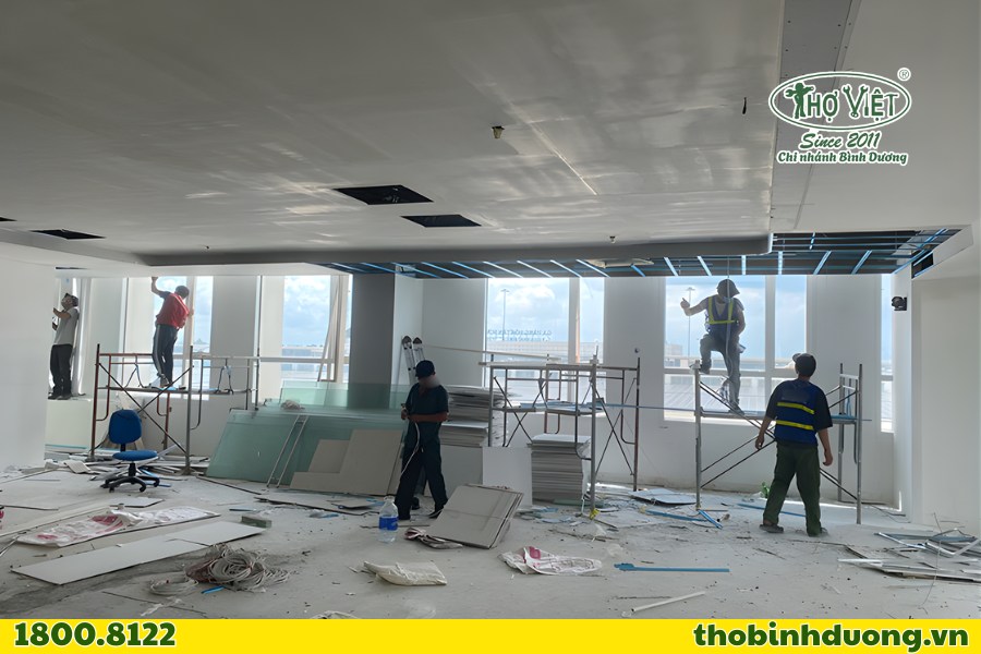 Thi công phần thô và chia phòng