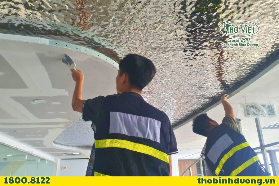 Thi công trần và sàn văn phòng