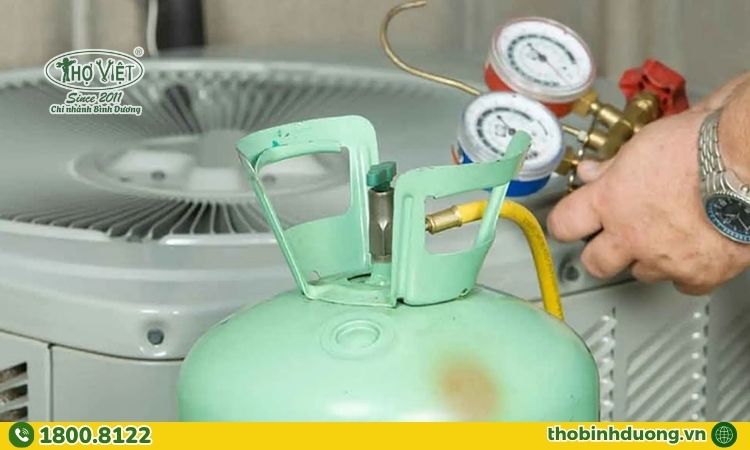 Máy lạnh bị thiếu hoặc rò rỉ gas