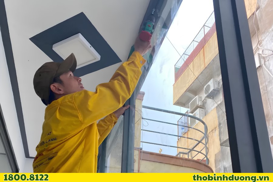 Các hạng mục sửa cửa nhôm kính Dĩ An