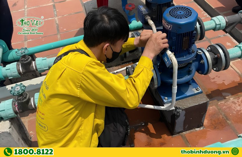 Khu vực có thợ lắp máy bơm Bình Dương