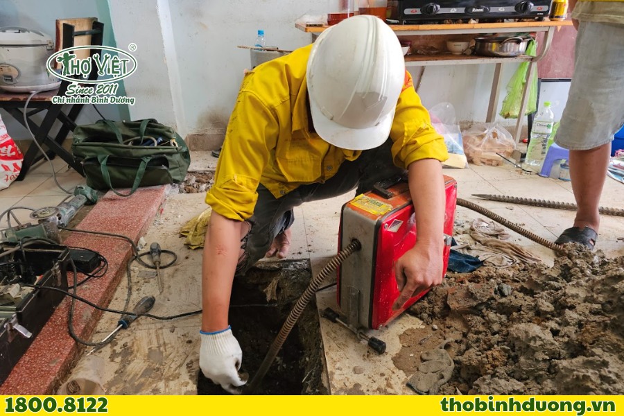 Khu vực thông cống nghẹt Tân Uyên