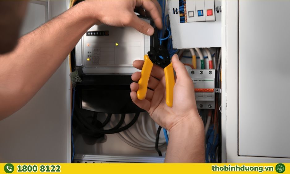 Khu vực sửa điện Bình An